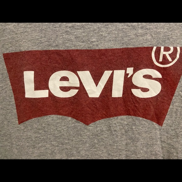 Men’s Levi’s Tee - Picture 2 of 3